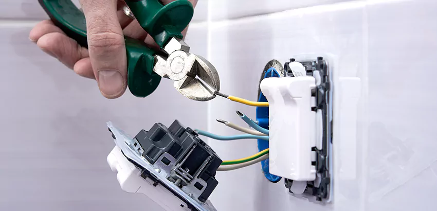 Outlet and Switch Repair Services in Lakeland
